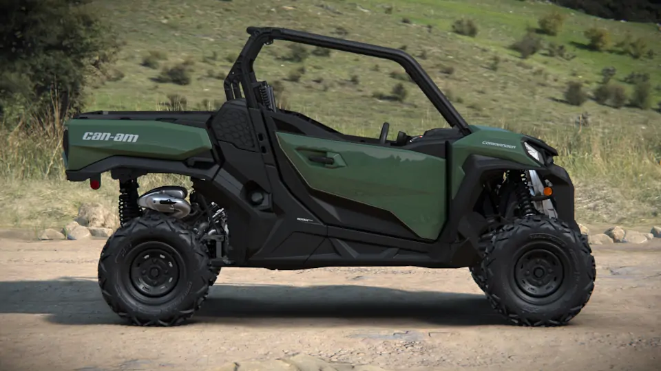2027 Commander — Can-Am