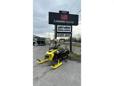 Ski-Doo Renegade X-RS 850 w/Smart-Shox 2022