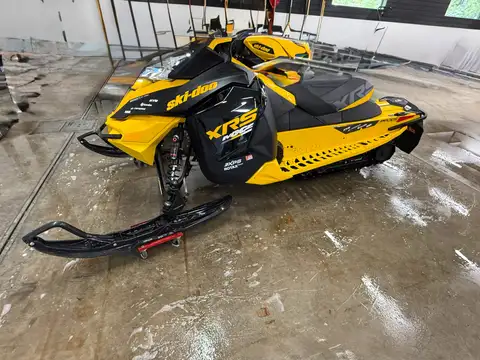 Ski-Doo MXZ X-RS 2014