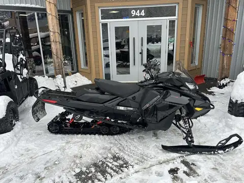 Ski-Doo Renegad 137 2022