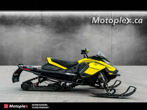 Ski-Doo Renegade 900 ACE 2021