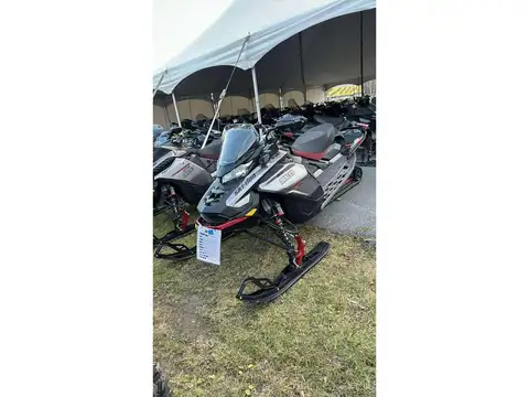 Ski-Doo Renegade X-RS 900R w/Smart-Shox 2023