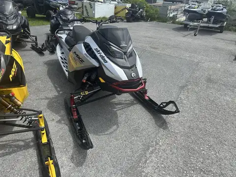 Ski-Doo MXZ X-RS 850 Smart-Shox 2024
